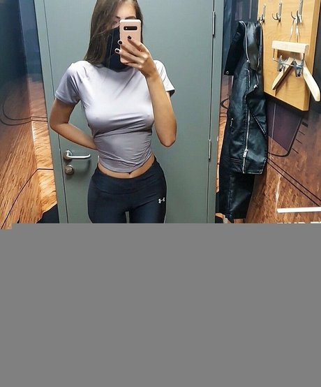 Yoyagrey pornstar sexy pic