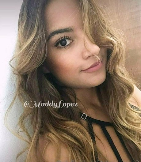 ebonysimz2 model hd images