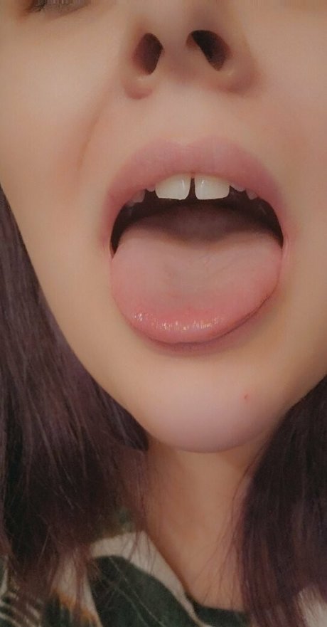 unklothed pretty pornstar gallery