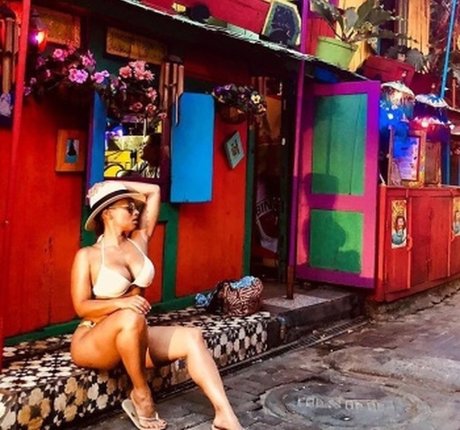 thigh onlyfans art xxx pictures