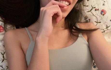 everybodymeow high quality actress photo
