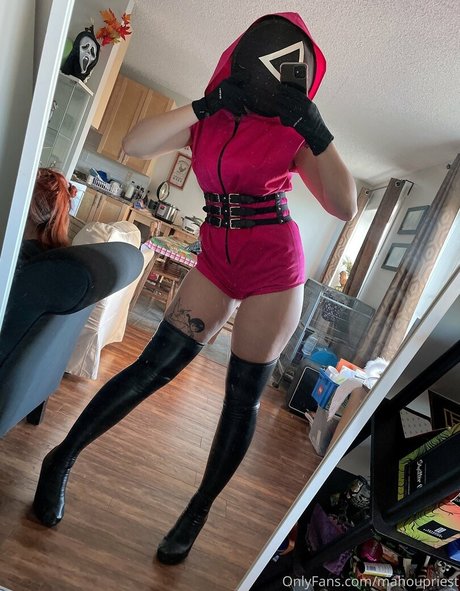 mahoupriest model xxx archive