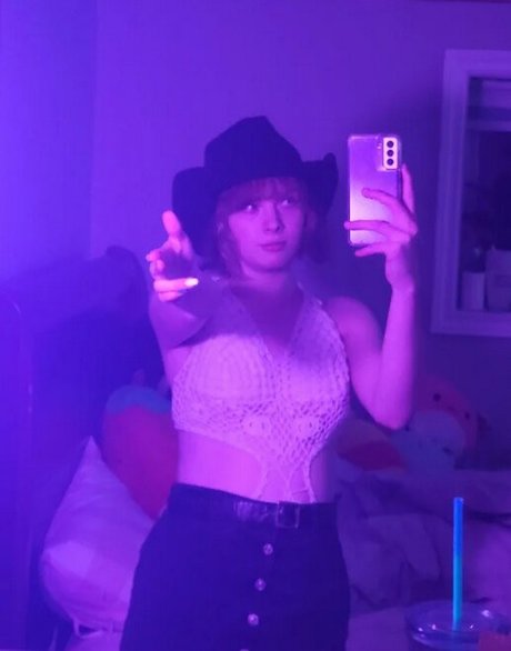 Dianalikesclowns model image