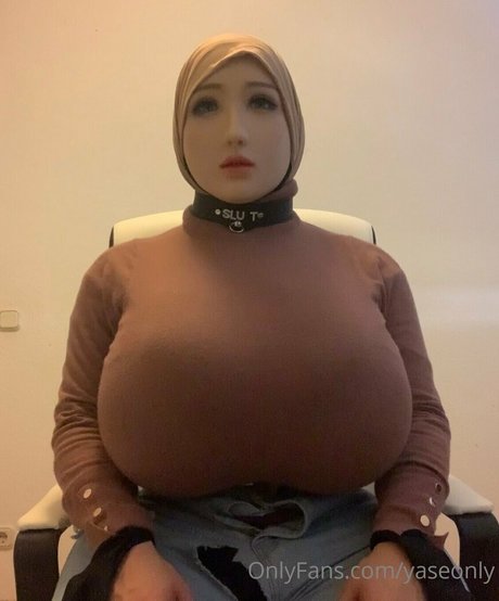 yaseonly star naked pics