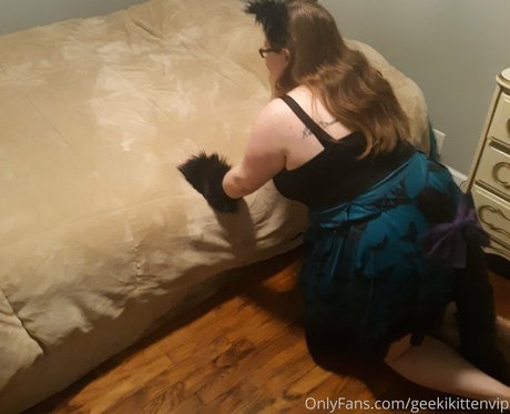 geekikittenvip sexy model pictures