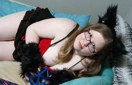 geekikittenvip hd pornstar image