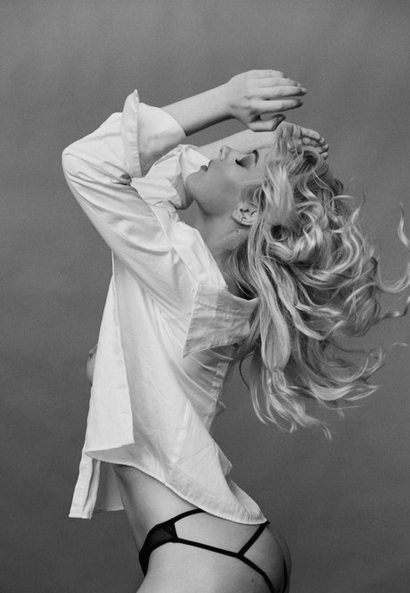 Grace Fae star perfect archive