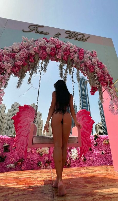 Elaina Judith exclusive model photos