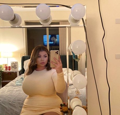Kelly Bodenstein nice pornstar image