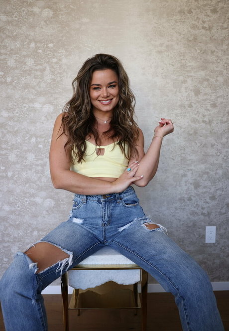 dessiem pornstar erotic pics