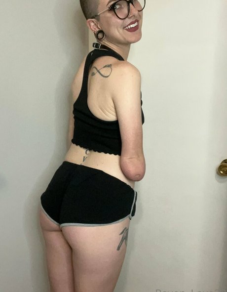 raven love22 sex model img
