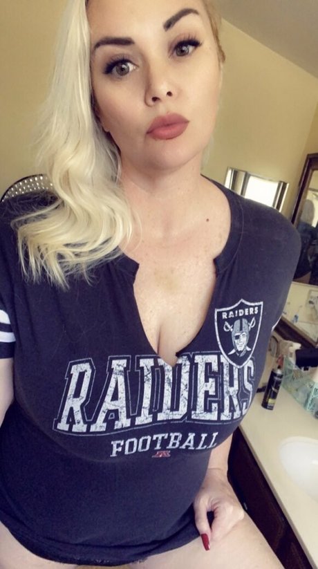 Socalunicorn star nude galleries