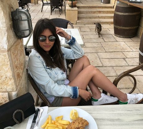 Meshi Malka model porn pictures