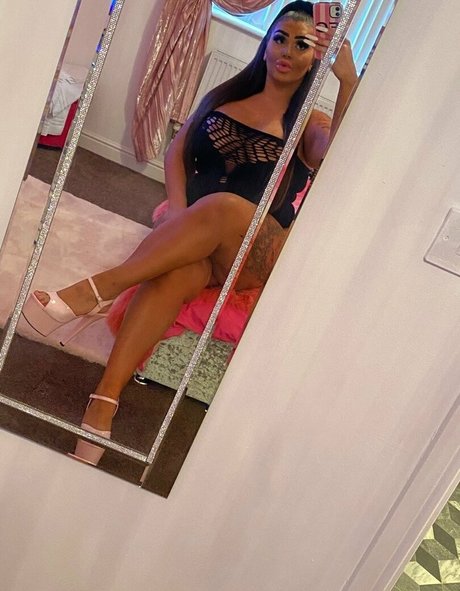 naughtybitchhh8 erotic actress archive