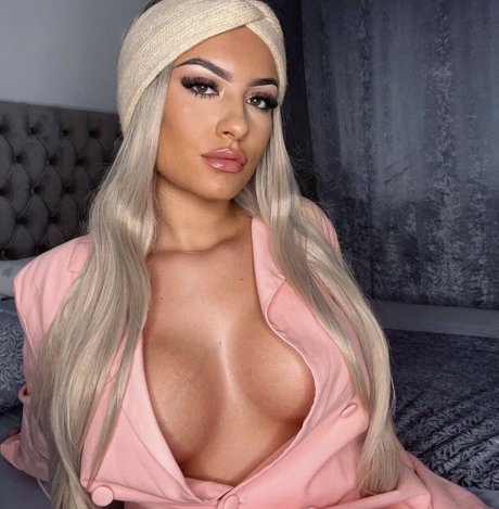 MissElBelle perfect pornstar photo
