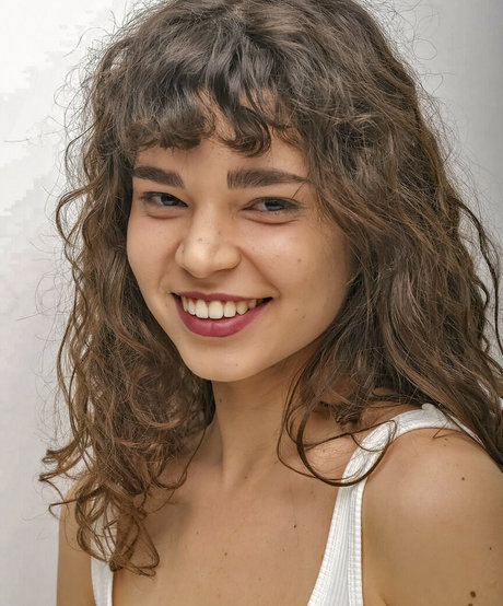 Eylul Su Cuha pornstar hd img