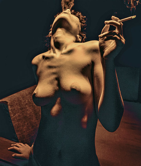 Eylul Su Cuha naked actress pictures