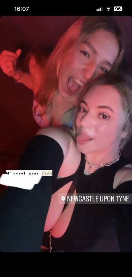 Hollie H star perfect photo