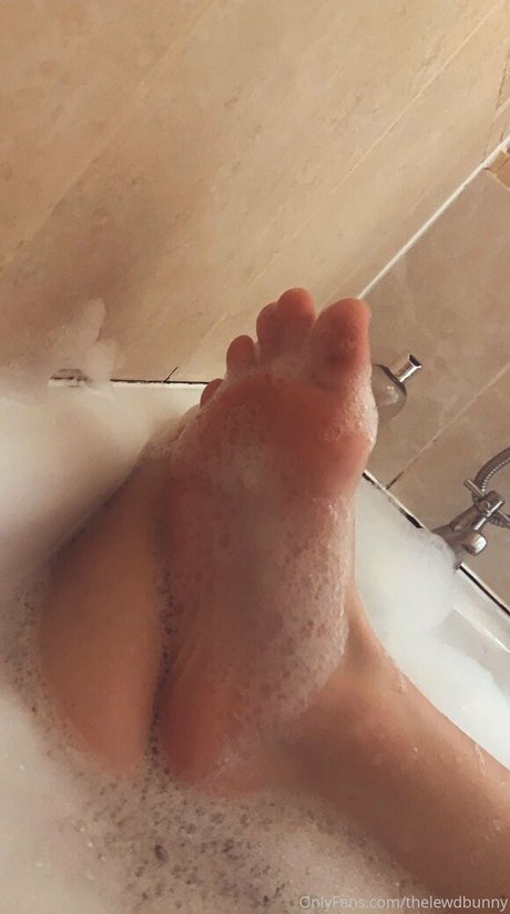 thelewdbunny pornstar sexy images