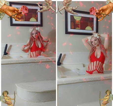 kinkykoneko69 erotic model photo