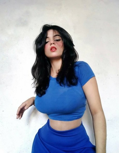 Giselle andra pretty model pictures