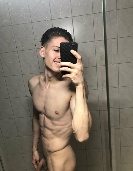 lucashallfree sexy model gallery