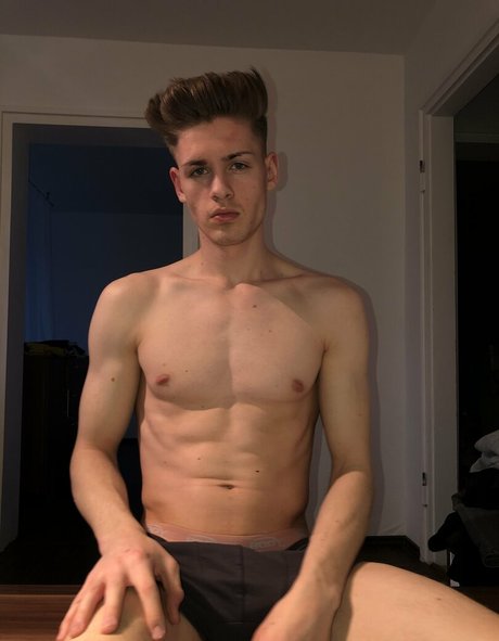lucashallfree pornstar sexy img