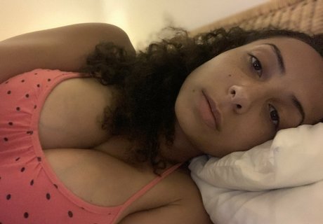 QueenSoTrill high quality star photos