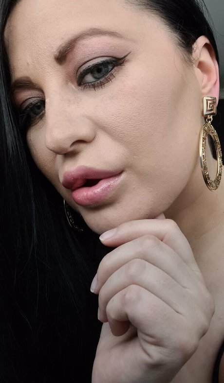 larajadedeene beautiful actress img