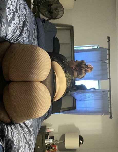 Damnnndezzyyy model perfect gallery