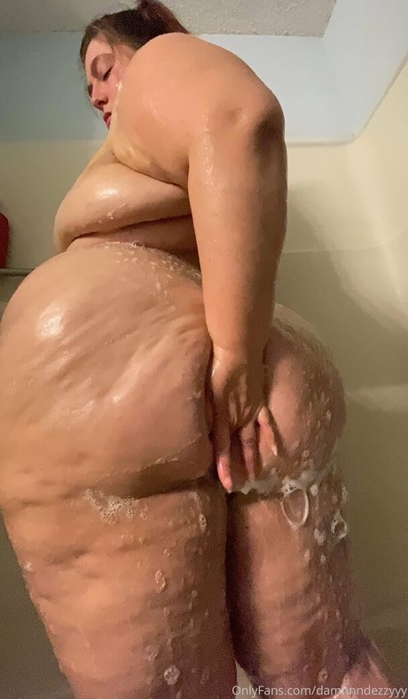 Damnnndezzyyy pornstar hd archive