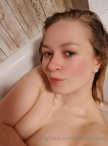 AimuCosplay best actress pics