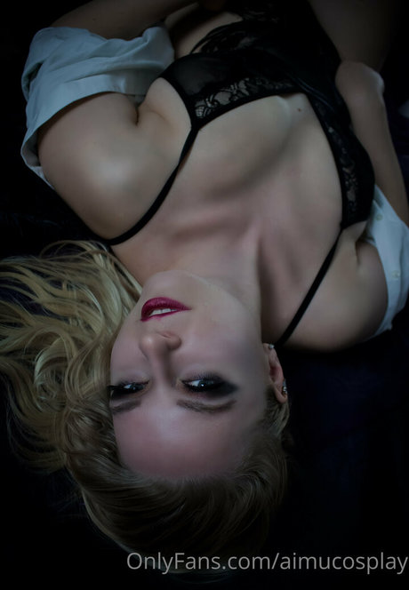 AimuCosplay beautiful pornstar photos