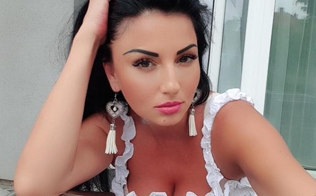 Rita Kyslinger erotic model photo