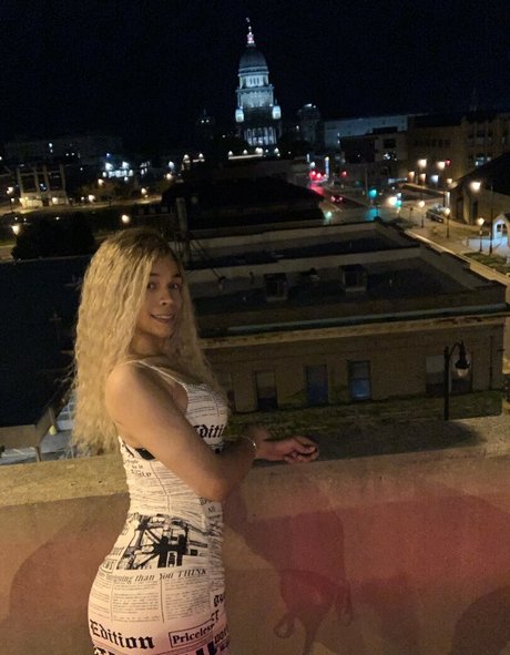 ravenbabe naked model galleries