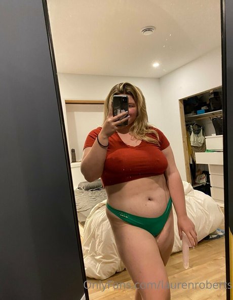laurenroberts erotic star pic