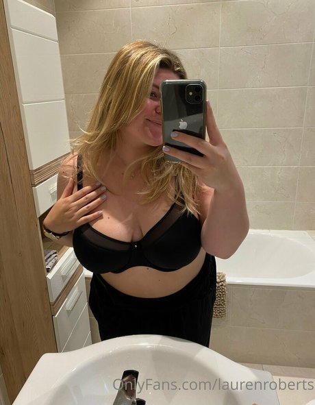 laurenroberts exclusive model pics