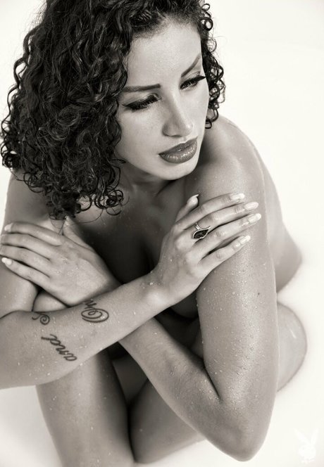Sanlly Julieth sex model pics