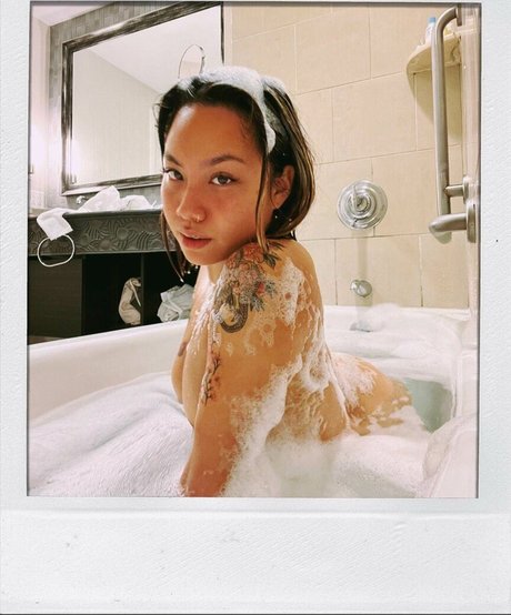 Victoria Kuang best actress picture