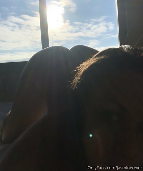 jasminereyez naked actress photos