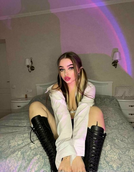 tiana crystal model nice galleries