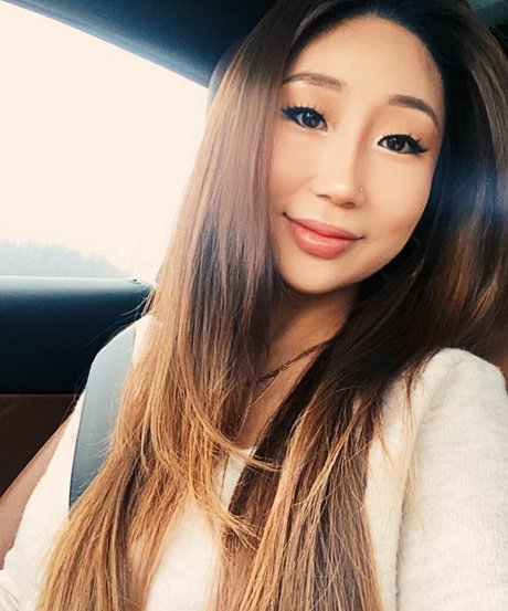Jinnnyk star sexy pics