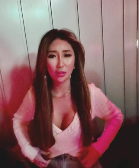 Jinnnyk pornstar high quality img