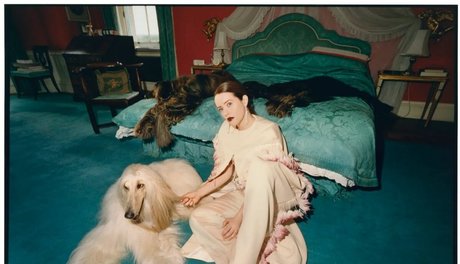 Claire Foy sexy star images