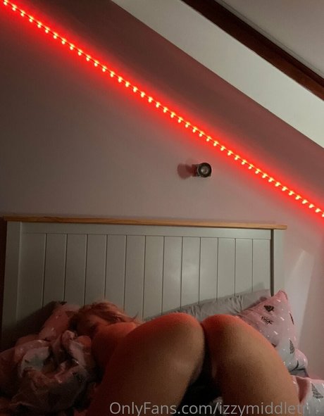 Izzymiddleton star exclusive galleries