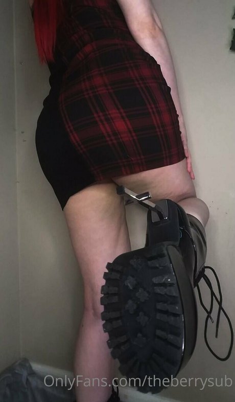 theberrysub hot model gallery