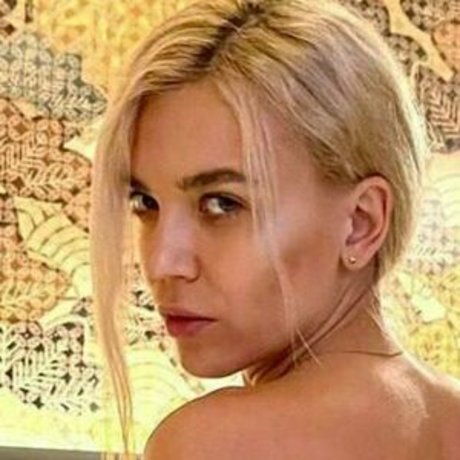 lili sunny star erotic pic