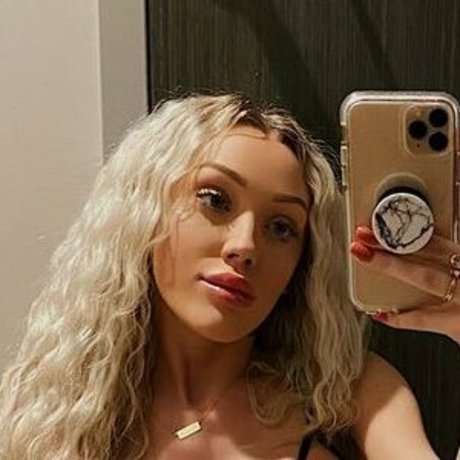 Estaline Marie sex model photos