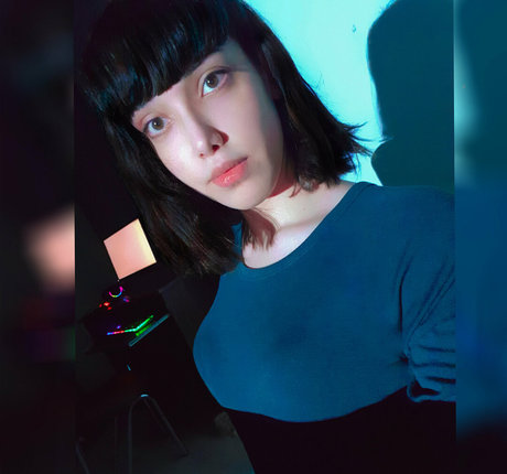 oyku pembe star adult image