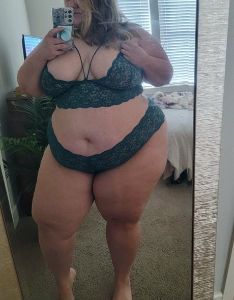 cassievalentine96 top model images